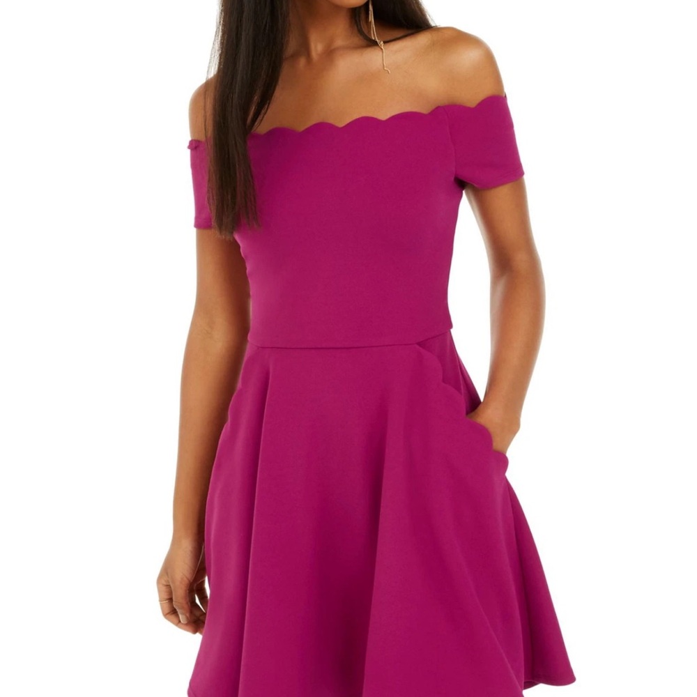 NWOT B Darlin Juniors' Scalloped Off-Shoulder Dress